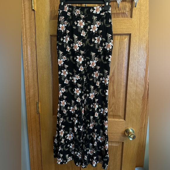 Good luck Gem Floral pants - Picture 1 of 3